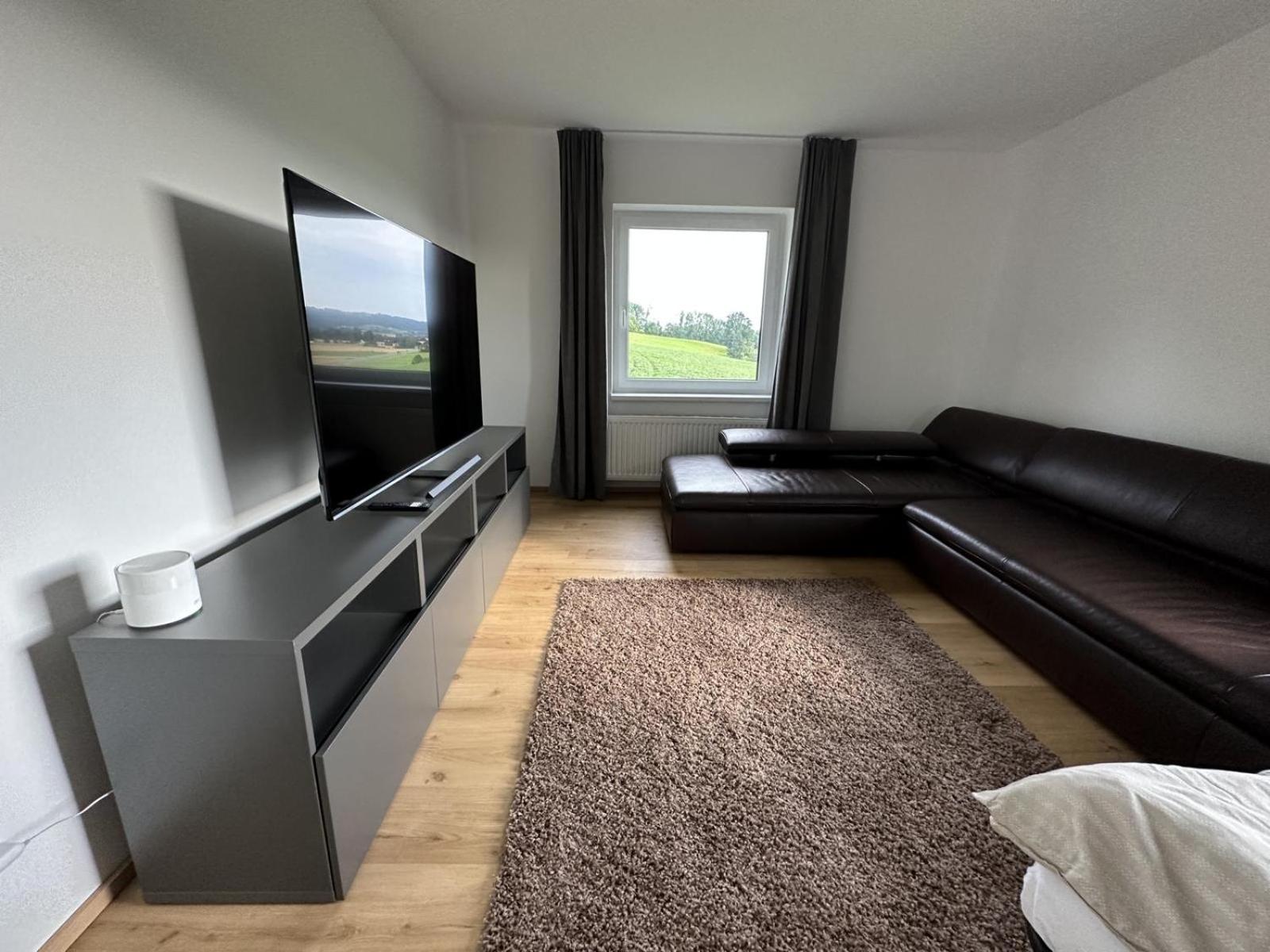 Geschmackvolle Wohnung In Katsdorf Im 1Og, Modern Und Bequem Exterior foto